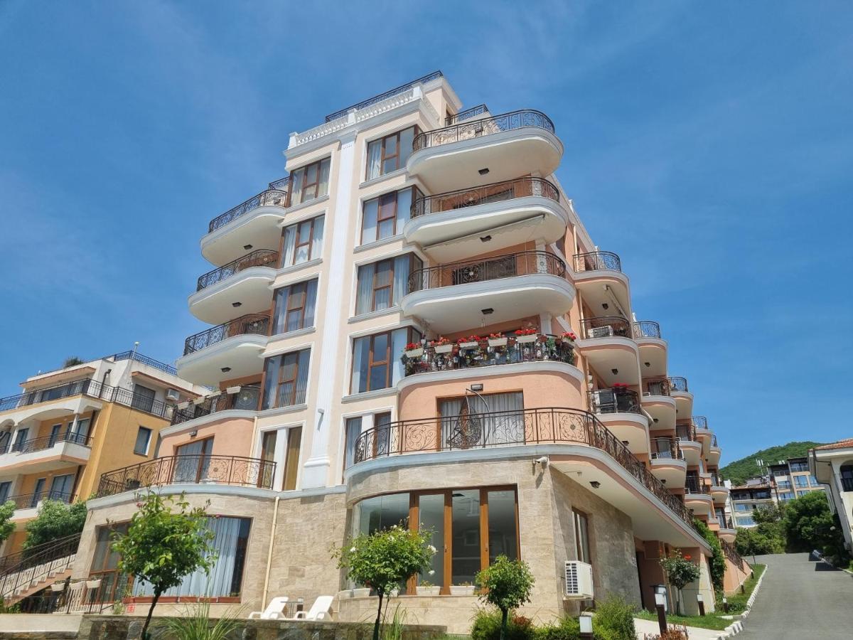 Fenix Apart Complex สวิติ วลัส ภายนอก รูปภาพ